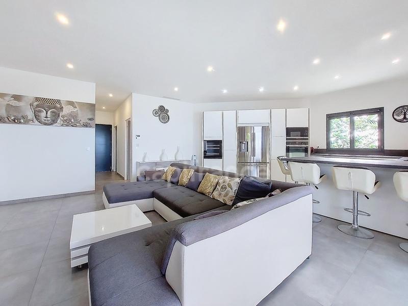 Villa - 128 m² - 4 pièces