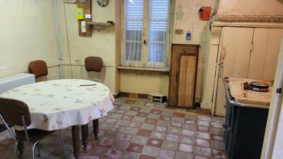 Maison - 104 m² - 4 pièces