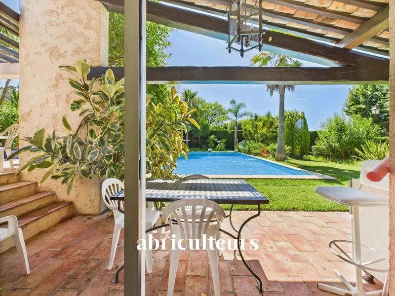 Maison ancienne - 276 m² - 7 pièces