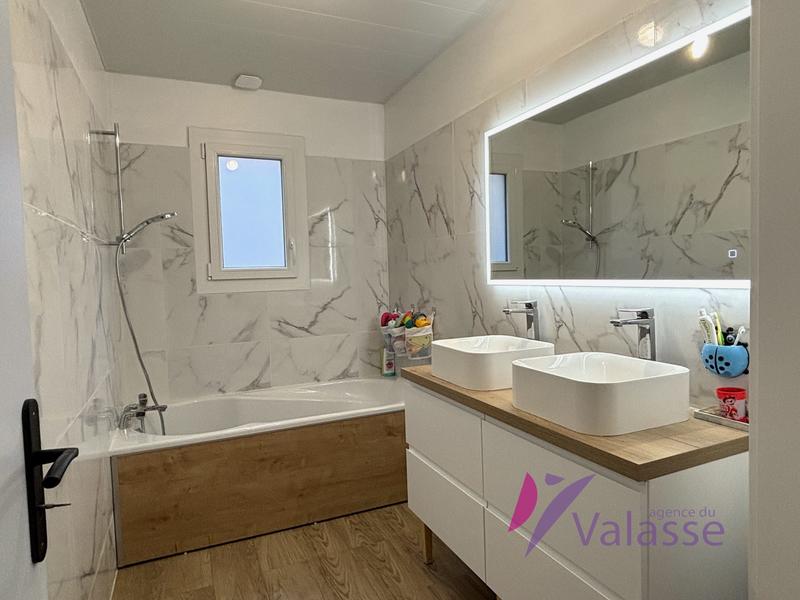 Maison - 143 m² - 6 pièces