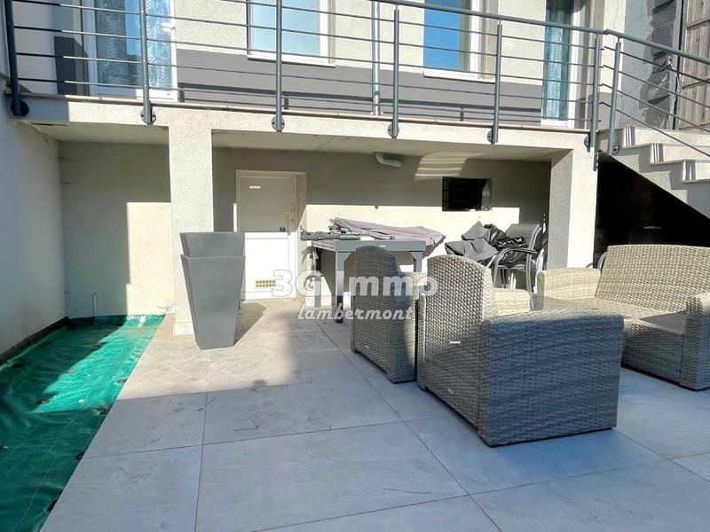 Maison jumelée - 82 m² - 4 pièces