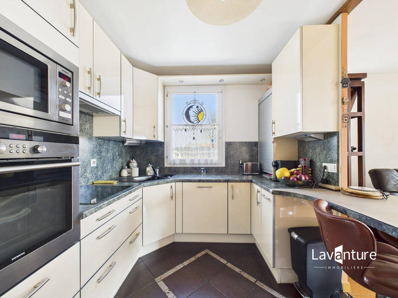 Appartement - 81 m² - 4 pièces