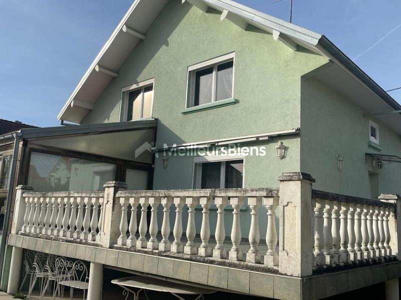 Maison - 105 m² - 5 pièces