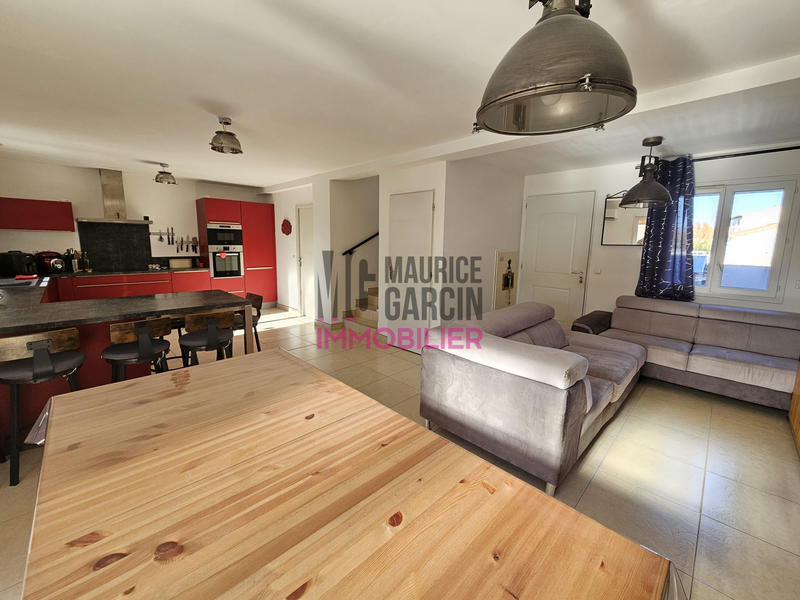 Villa - 90 m² - 5 pièces