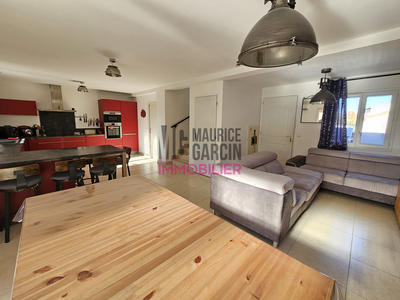 Villa - 90 m² - 5 pièces