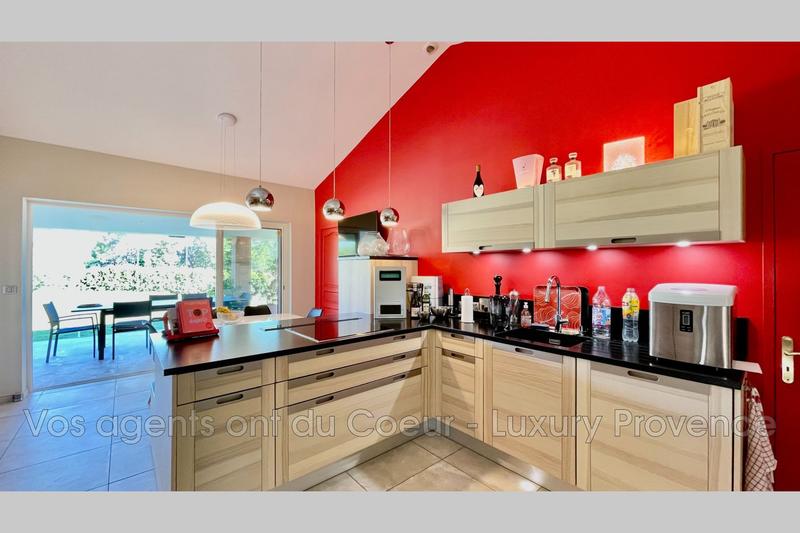 Bastide - 202 m² - 6 pièces