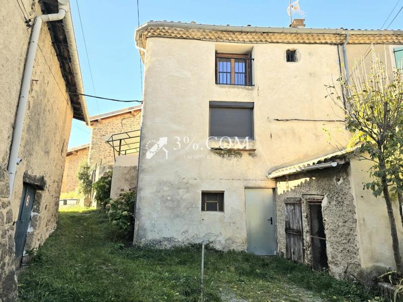 Maison - 96 m² - 5 pièces