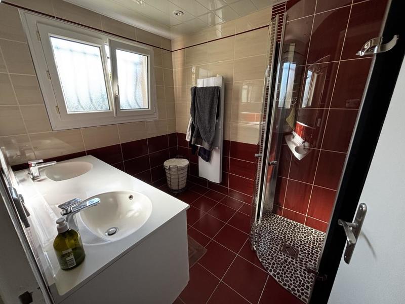 Maison - 130 m² - 7 pièces