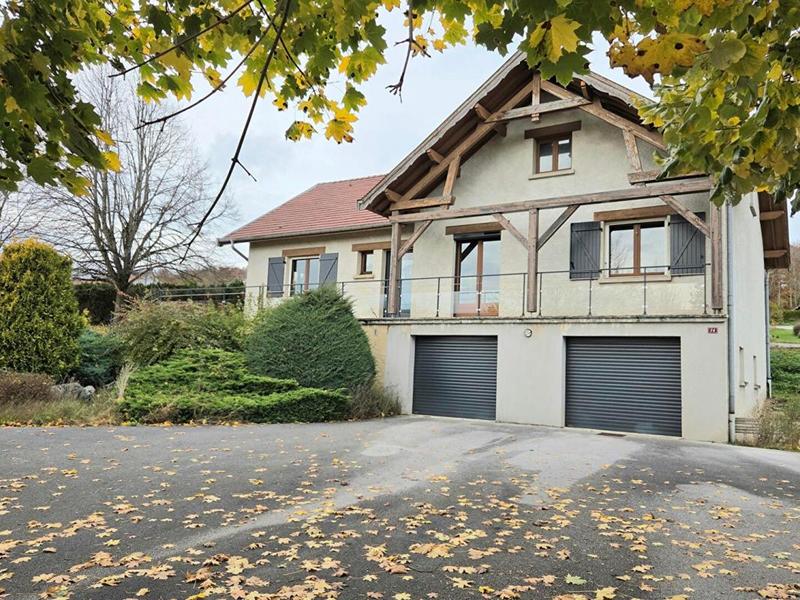 Maison - 139 m² - 6 pièces