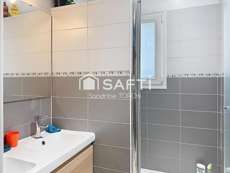 Maison - 97 m² - 5 pièces