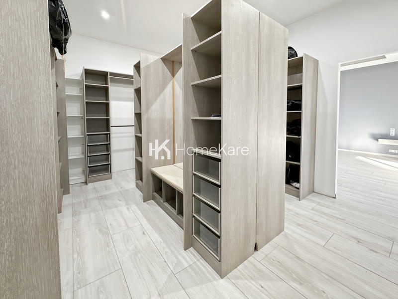 Maison - 224 m² - 6 pièces