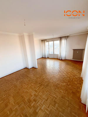 Appartement - 93 m² - 4 pièces