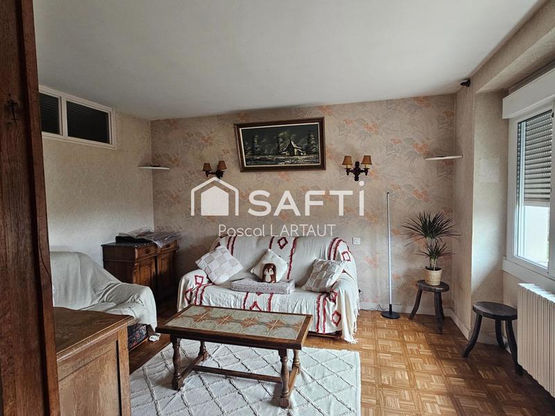 Maison - 280 m² - 9 pièces