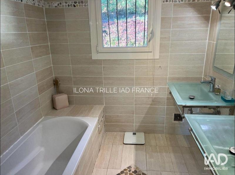 Maison - 206 m² - 5 pièces