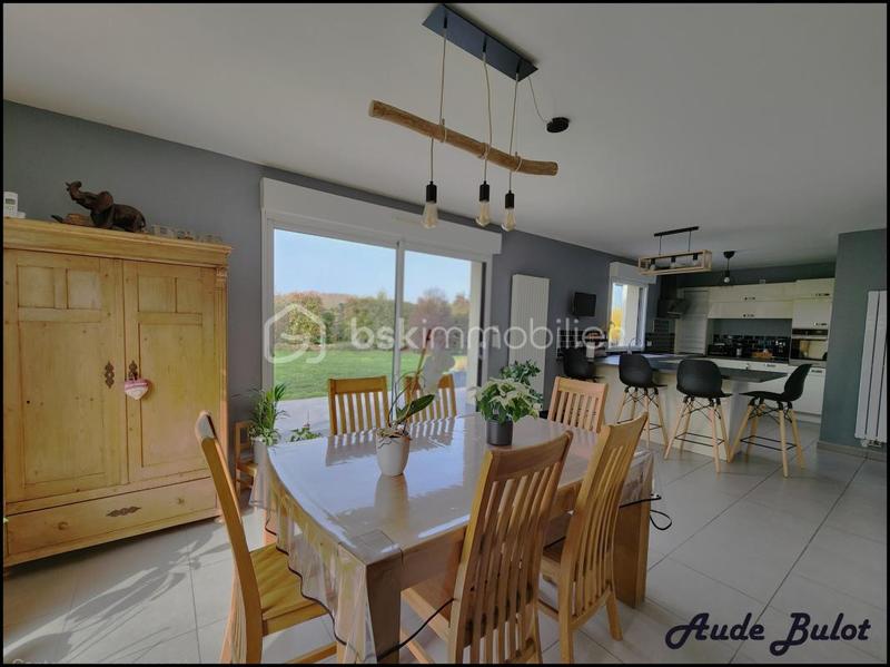 Maison - 128 m² - 6 pièces