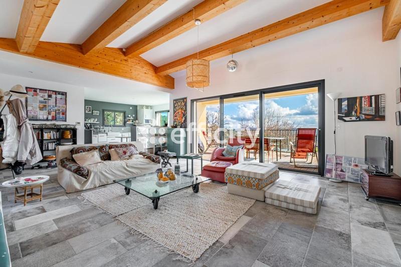 Maison - 125 m² - 5 pièces