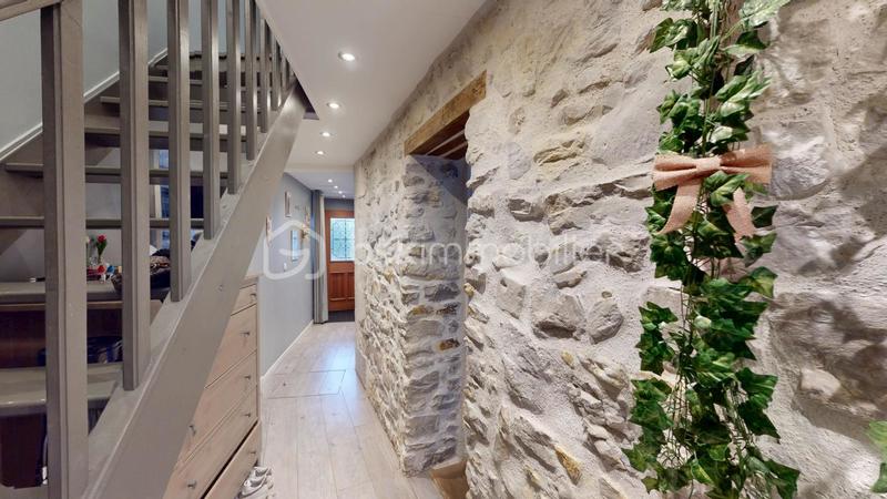 Maison - 121 m² - 5 pièces