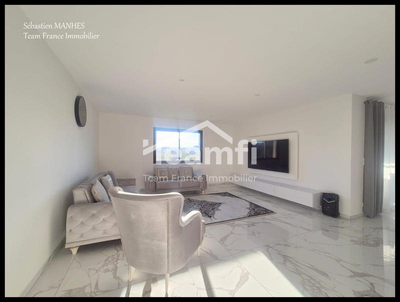 Maison - 138 m² - 5 pièces