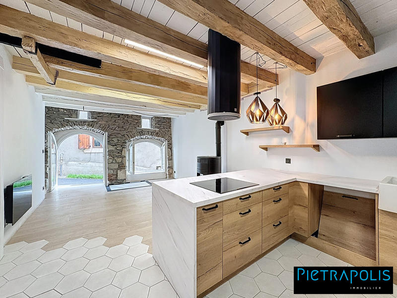 Maison - 136 m² - 5 pièces