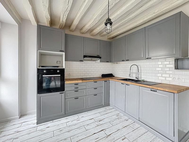 Maison - 188 m² - 6 pièces