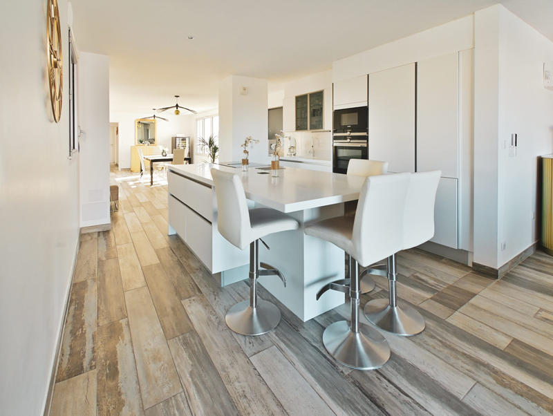 Appartement - 199 m² - 5 pièces