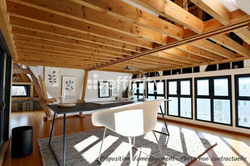 Maison - 610 m² - 10 pièces