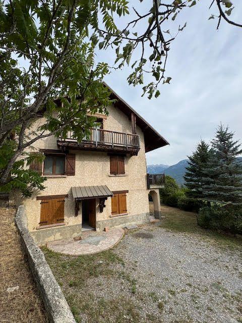 Maison - 171 m² - 6 pièces