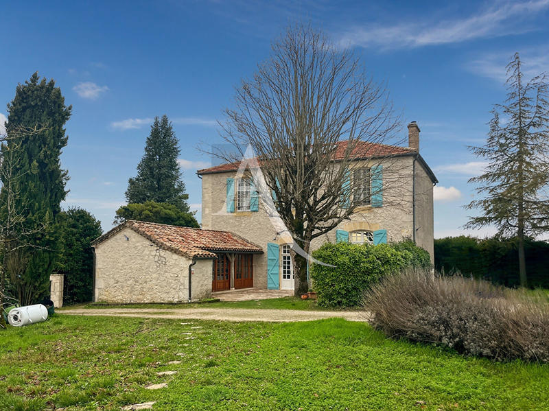 Maison - 170 m² - 6 pièces