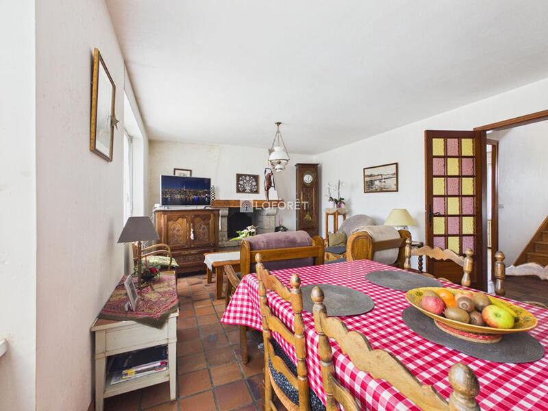 Maison - 157 m² - 9 pièces