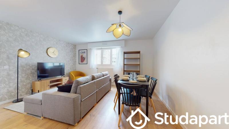 Chambre - 11 m² - 1 pièce