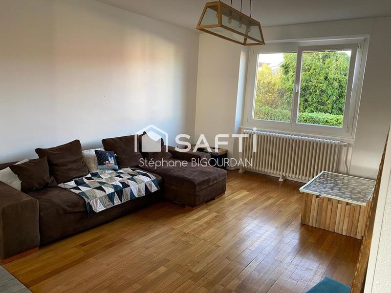 Maison - 243 m² - 6 pièces