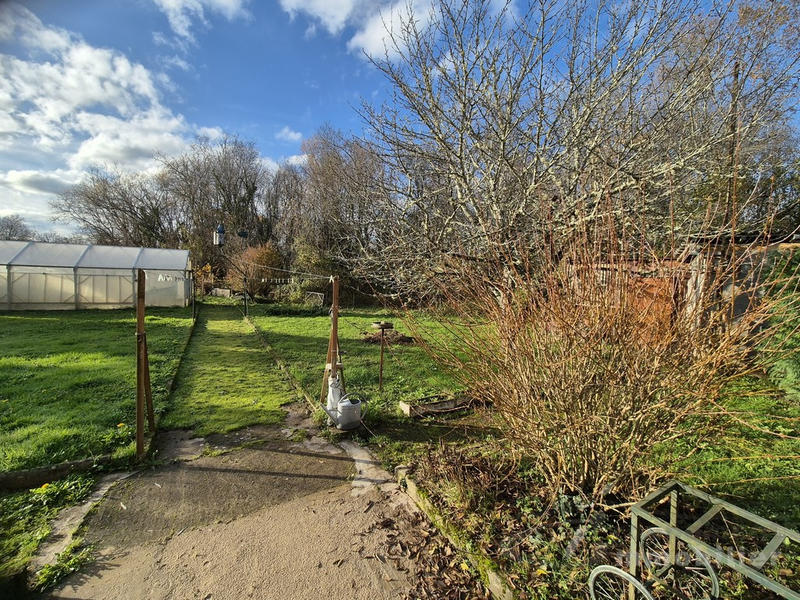 Maison - 103 m² - 7 pièces