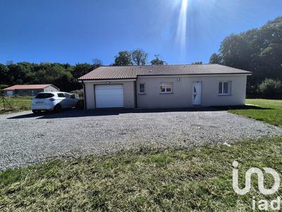 Maison - 95 m² - 4 pièces