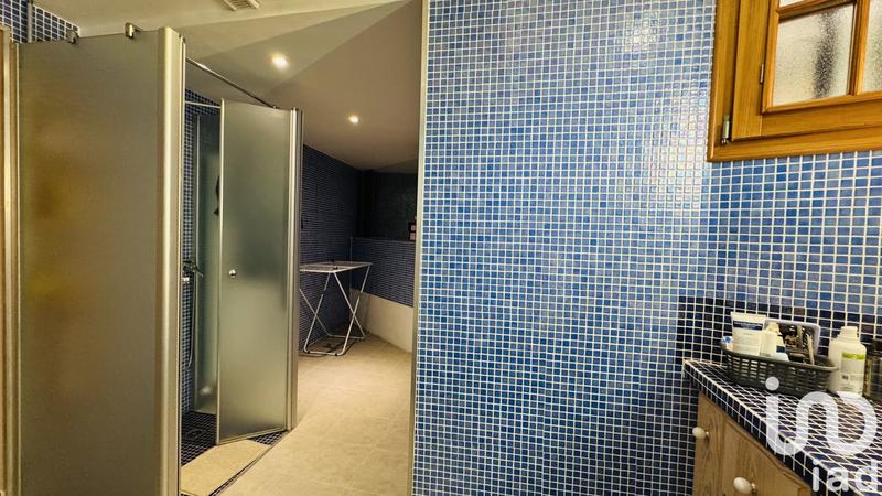 Maison - 303 m² - 4 pièces