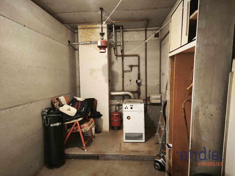 Maison - 185 m² - 8 pièces