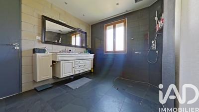 Maison - 160 m² - 5 pièces