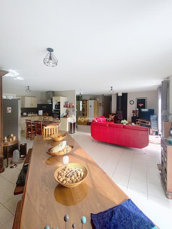 Maison traditionnelle - 134 m² - 7 pièces