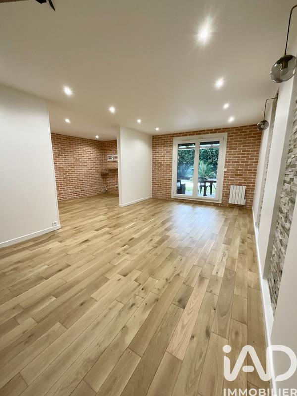 Maison - 98 m² - 6 pièces