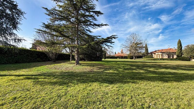 Terrain constructible - 968 m²