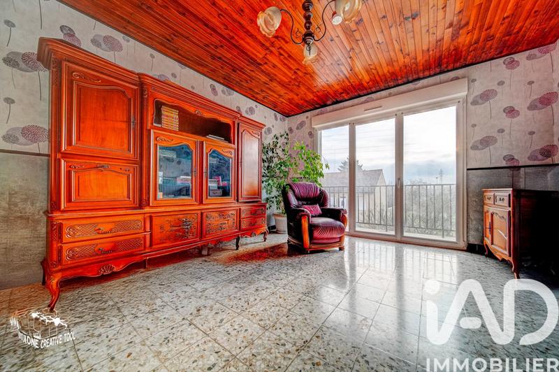 Maison - 180 m² - 8 pièces