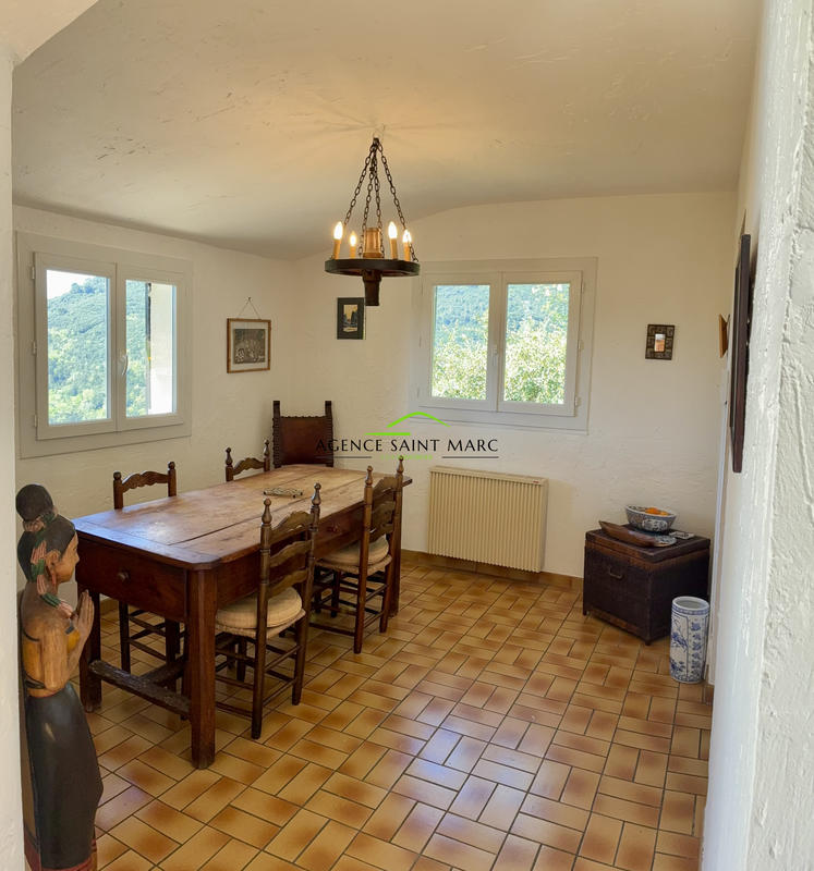 Maison - 130 m² - 4 pièces