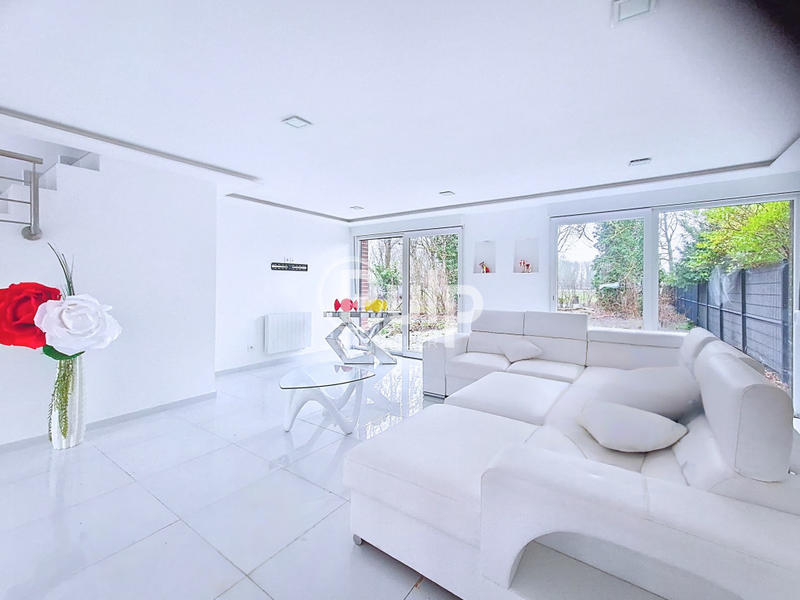 Maison - 84 m² - 4 pièces