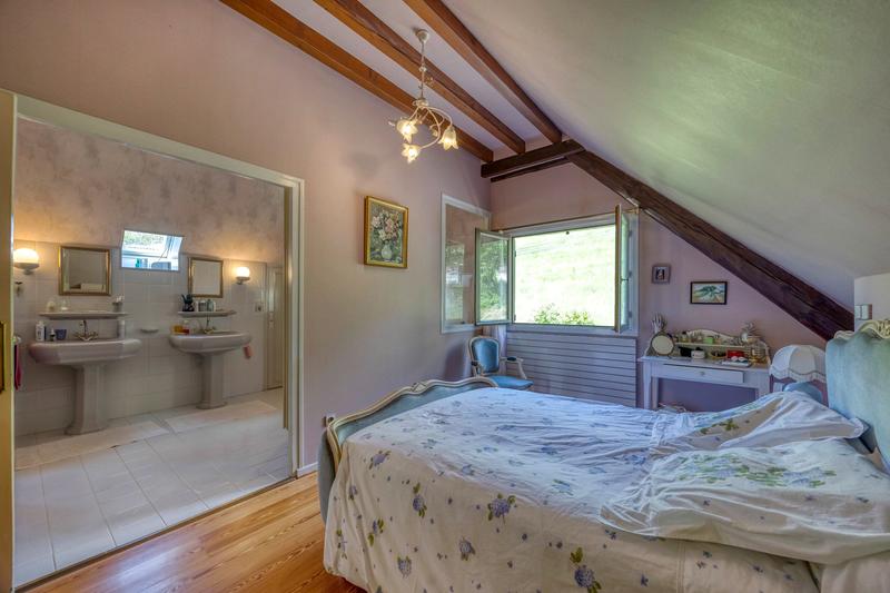 Maison - 195 m² - 6 pièces