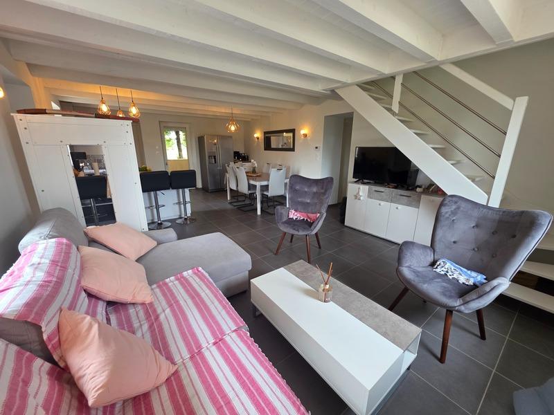 Maison - 160 m² - 6 pièces