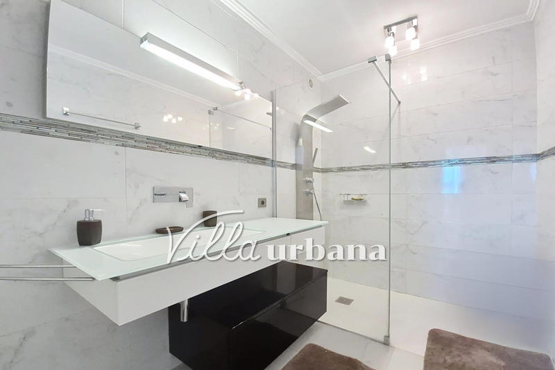 Appartement - 103 m² - 3 pièces