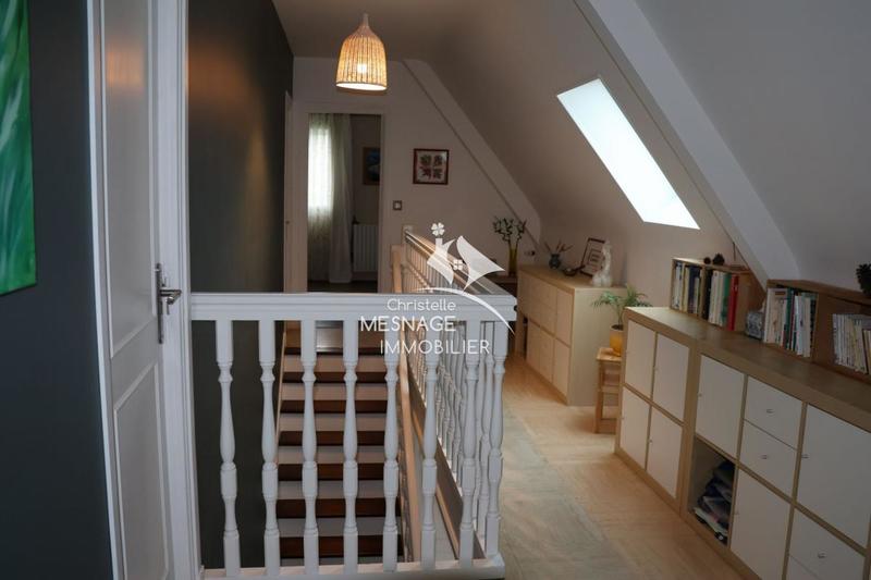 Maison traditionnelle - 165 m² - 6 pièces