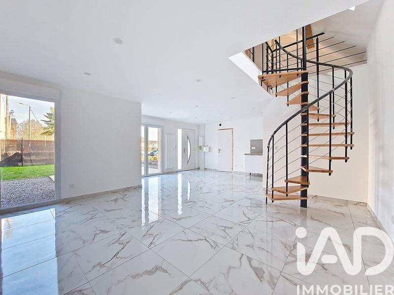 Maison - 91 m² - 4 pièces