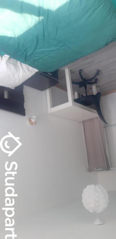 Chambre - 12 m² - 1 pièce