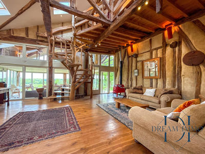 Maison - 704 m² - 22 pièces