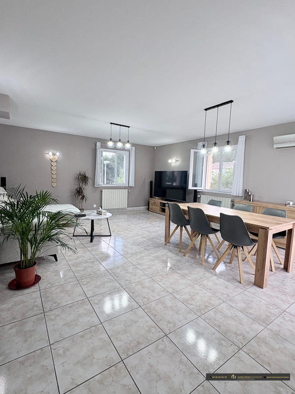 Villa - 100 m² - 4 pièces